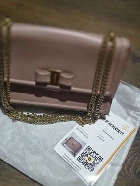 Salvatore Ferragamo Pink Vara Bow Gancini Leather Shoulder Bag- Medium